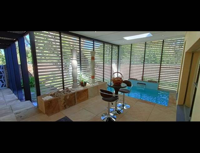 5 BEDROOM HOUSE FOR SALE IN QUEENSTOWN CENTRAL